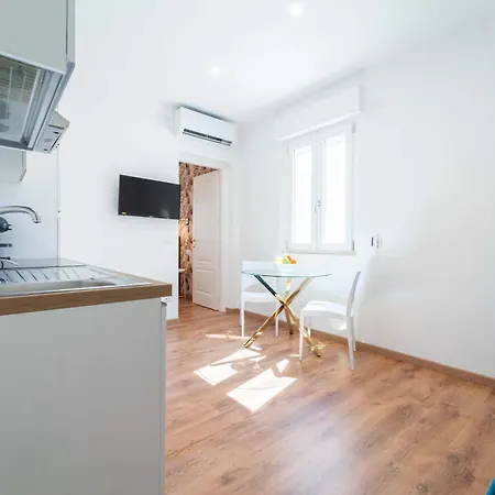 Zuli's 1 Apartment
